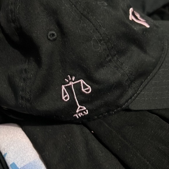 2 Chainz Pretty Girls like trap music hat - Picture 4 of 4